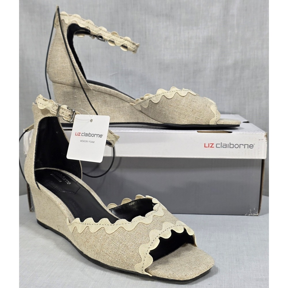 Liz Claiborne Babbler Wedge Sandals Scalloped Ankle Strap Oatmeal Linen 8.5M NEW